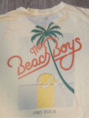 AE - Boyfriend Graphic Tee - The Beach Boys - Size S